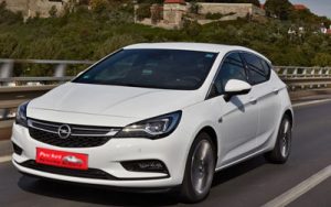https://www.whichcar.com.au/reviews/2016-holden-astra-review